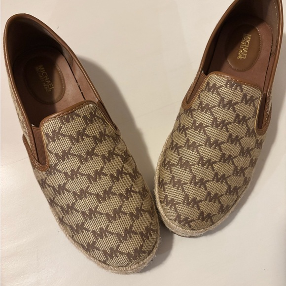 Michael Kors Logo Espadrille Slip On Shoe Tan Brown Women's Size 8M - Picture 3 of 6